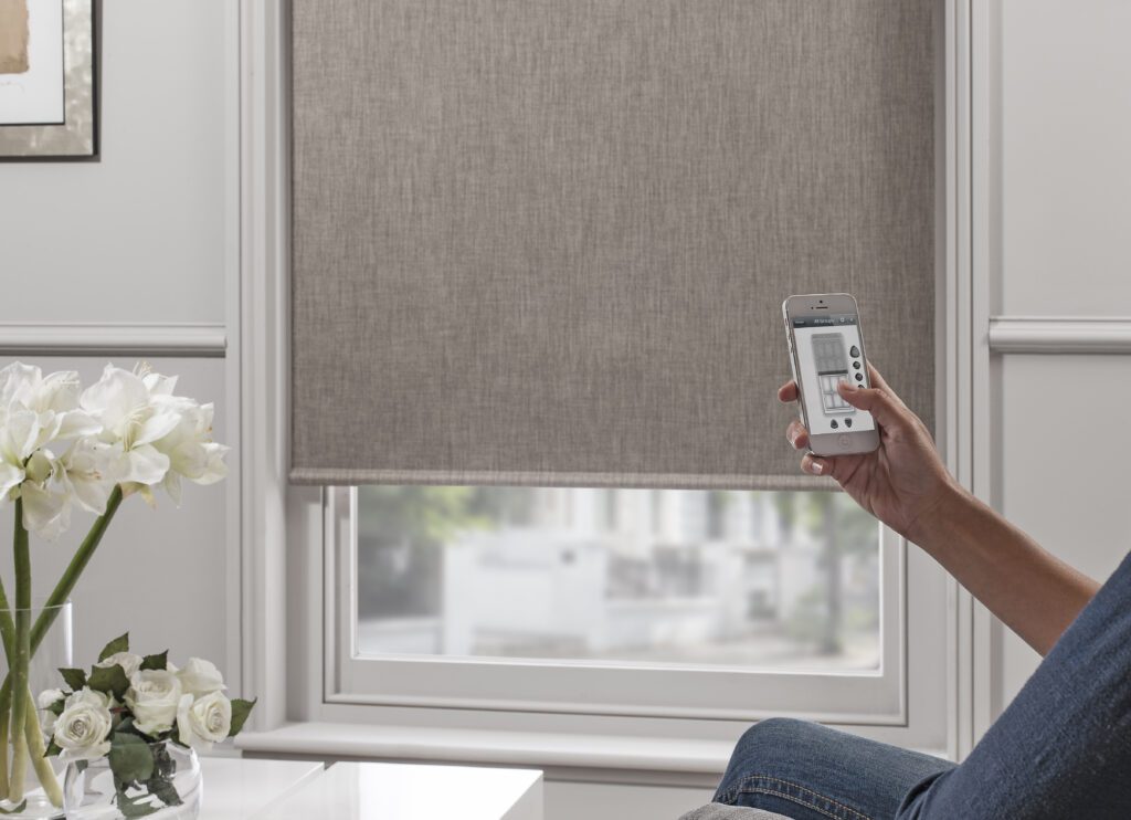 Blinds with phone